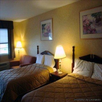 Budget Host Inn New Berlinville Номер фото